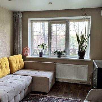 Сдаётся ухоженная, тёплая и полностью готовая к проживанию квартира.