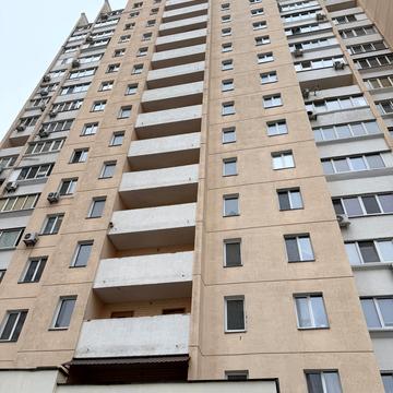 Грушевського вул., 27