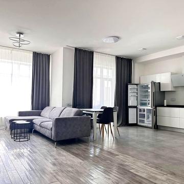 Євгена Коновальця вул. (Щорса), 36-Е