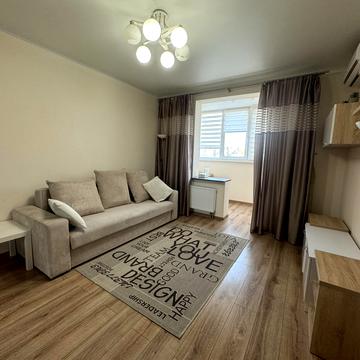 Полтавська вул., 27