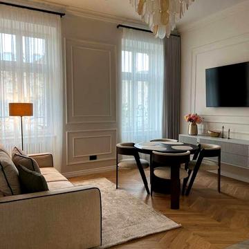 Оренда преміальної квартири в центрі міста Локація: вул. Ковжуна