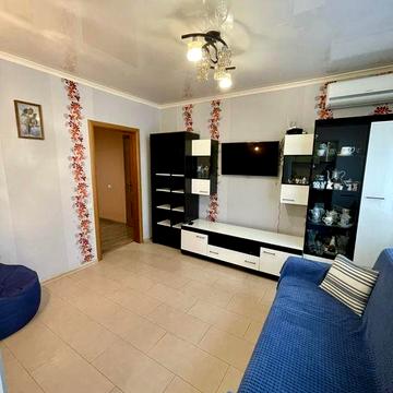 Здається 3-к квартира на Троєщині !