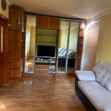 ОРЕНДА  двохкімнатна квартира (від власника) вул. М.Максимовича