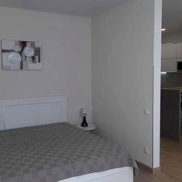 Євгена Сверстюка вул. (Марини Раскової), 6