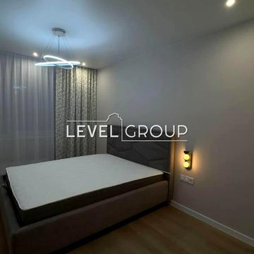 Всеволода Змієнка вул., 34/21