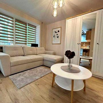 Здам БЕЗ КОМІСІЇ ЦЕНТР памятник Слави 1к квартиру студію