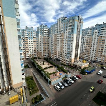 Сергія Данченка вул., 28-Б