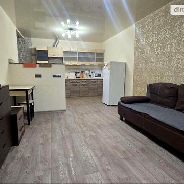 Довгострокова оренда 2к Квартира Грушевського Михайла вулиця