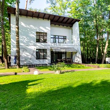 Жовтнева вул.