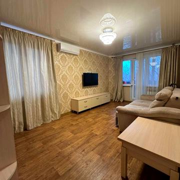 Героїв Крут вул. (Валентини Терешкової), 26