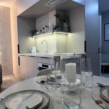 Миколи Гулака вул., 4