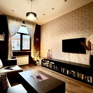 Велика Васильківська вул. (Червоноармійська), 134