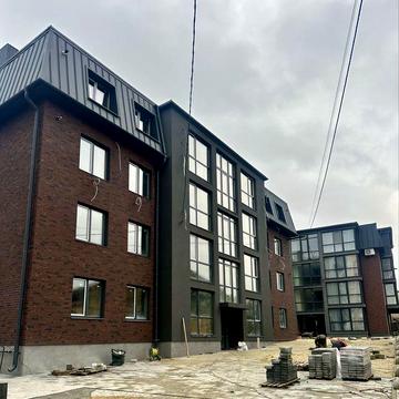 Продаж квартир в цегляному будинку, вул. Білогірська