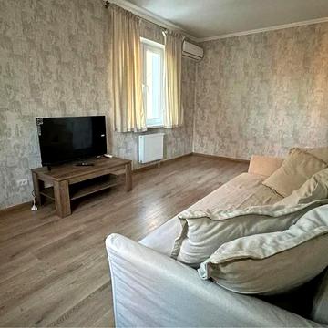 Юлії Здановської вул. (Ломоносова), 5-Г