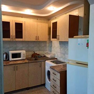 Недорога однокімнатна в центрі міста