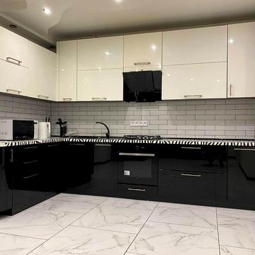 Левка Лукяненка вул. (Василя Жуковського), 16, 18, 20, 24