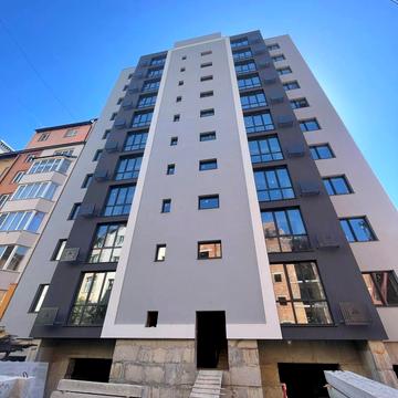 Гетьмана Петра Дорошенка вул., 28а