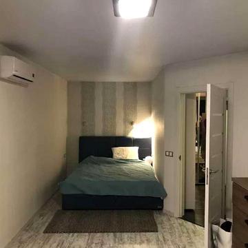 Миру вул., 50