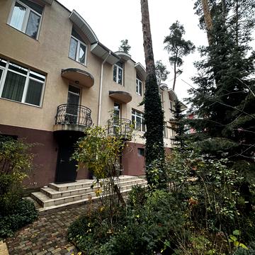 Рильського вул., 7-В