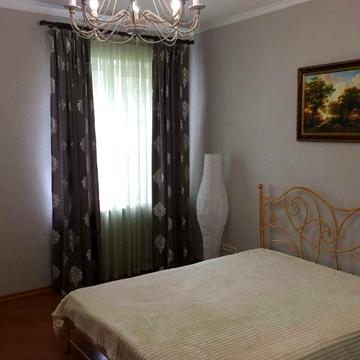 Сдам 2х комн квартиру м.Ярослава Мудрого