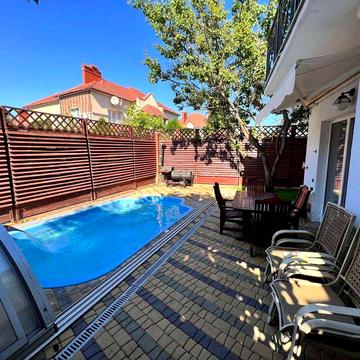 Аренда 3 комнаты бассейн теплый дом