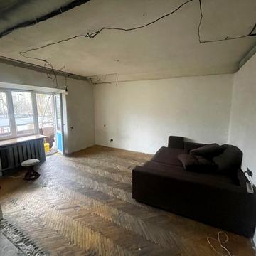 Леоніда Каденюка просп. (Юрія Гагаріна), 14-А