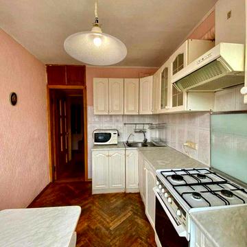 м Вокзальна, Університет, 1к, є газ, укриття в дворі, Скоропадського22