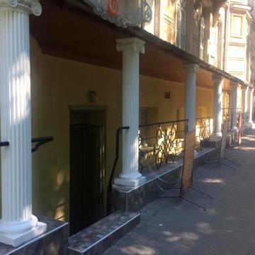 Преображенська вул., 11