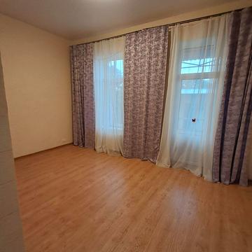 Разумовська вул., 22