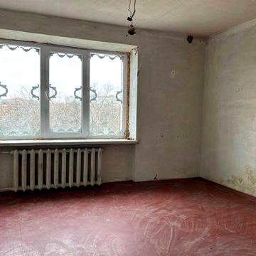 Продам 2-кімнатну квартиру на мікрорайоні