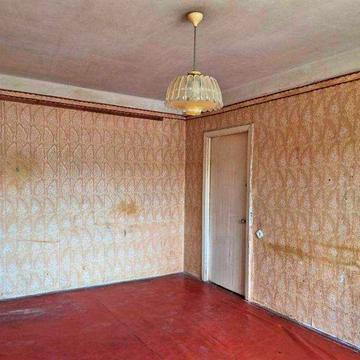 Продам 4-кімнатну на Соломянці з видом на парк, метро Вокзальна.