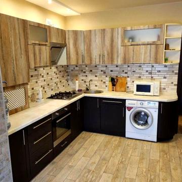 Левка Лукяненка вул. (Василя Жуковського), 16, 18, 20, 24