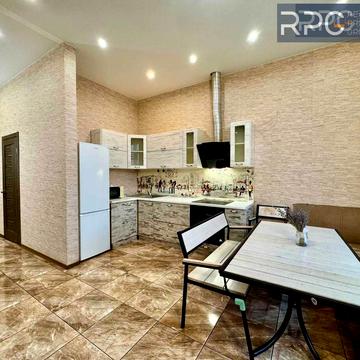 Миколи Ушакова вул., 1-Д