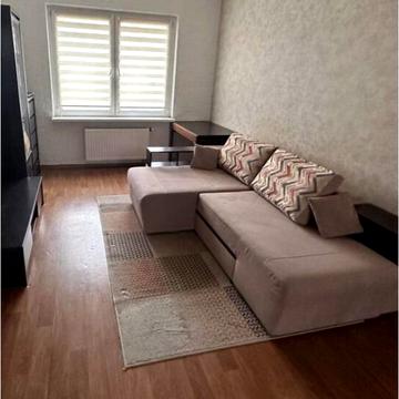 Бориса Гмирі вул., 1