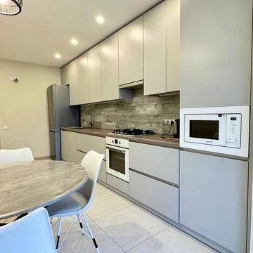 Княгинин вул., (Будинок 9)