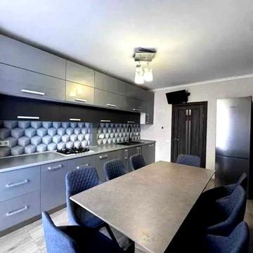 2-кім. Лютеранська 21 ЛИПКИ