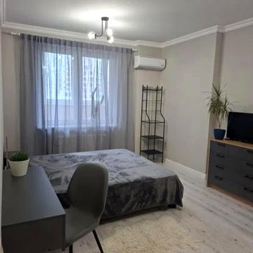 Академіка Глушкова просп., 9-Д