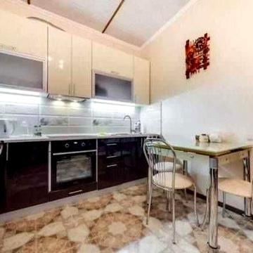 Оренда будинку по вул. Варшавській Шевченківський р-н