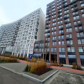 Берковецька вул., 4-Д