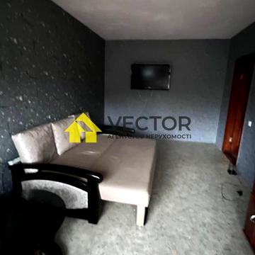 Героїв України вул., 10 к2