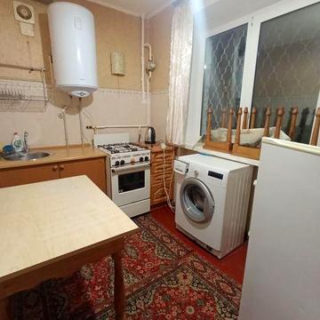 Оренда 2х кімнатної Озерна можна з котом