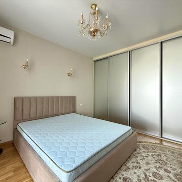 Деміївська вул., 16