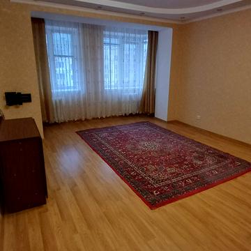 Ярослава Баїса вул. (Володимира Висоцького), 23