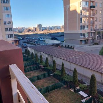 Владислава Бувалкіна вул., 60-Ж