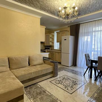 Слобідська вул., 8