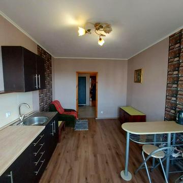 Європейського Союзу просп. (Правди), 19-А