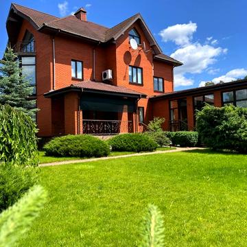 Грушевського, 7