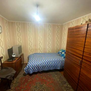 Оренда частини будинку в районі парку Сосновий бір.