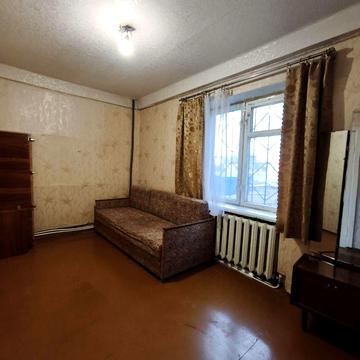 Дмитра Яворницького вул., 32