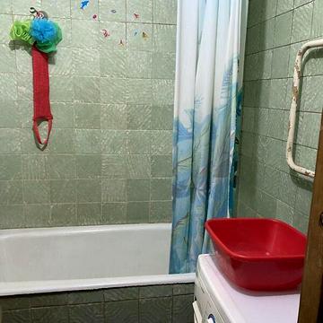 Довгострокова оренда 4к Квартира Степана Бандери вулиця